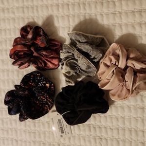 Light Locks Scrunchie